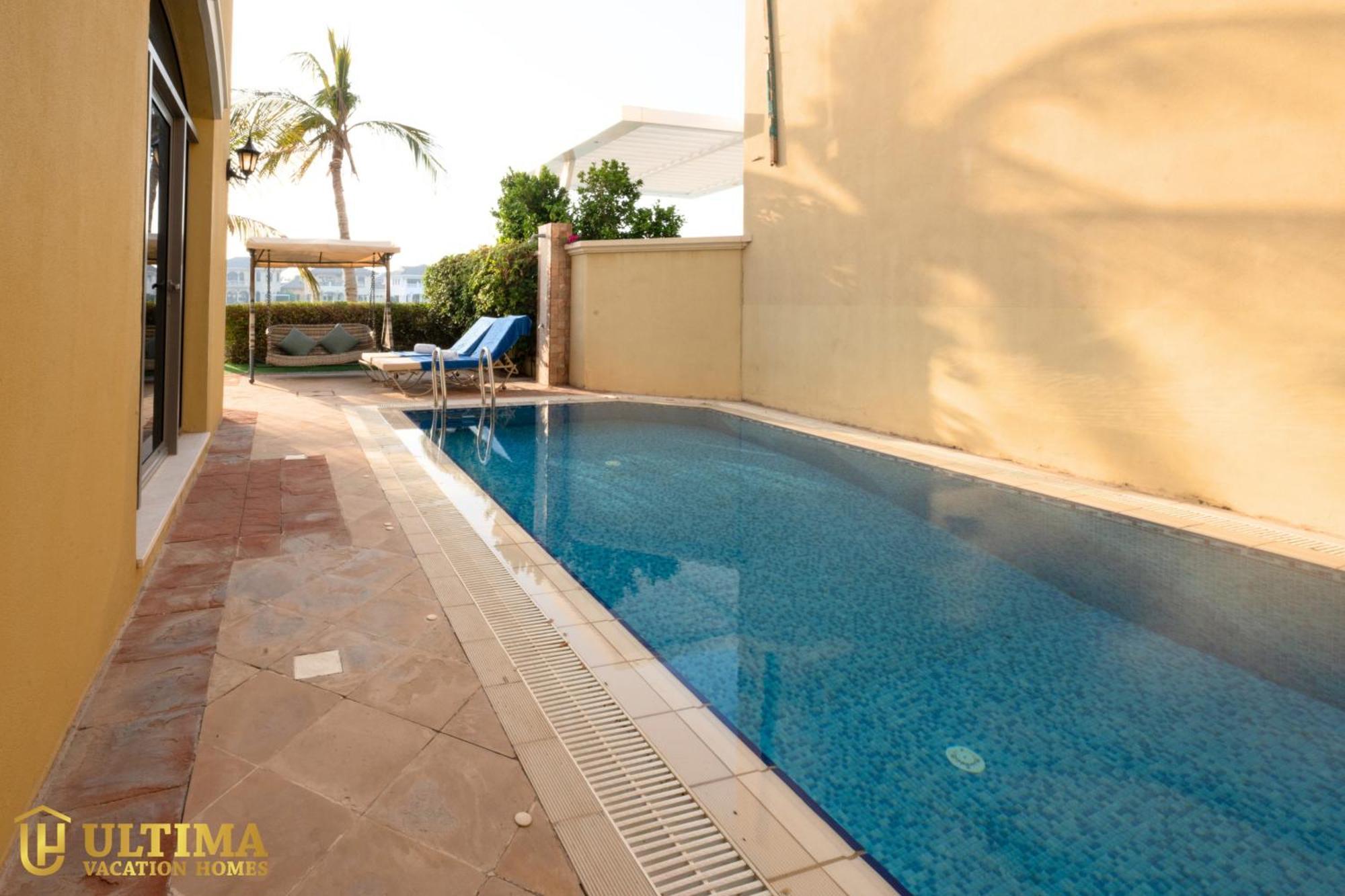 Villa Elegantly Furnished 6br Beachfront Palm Jumeirah *