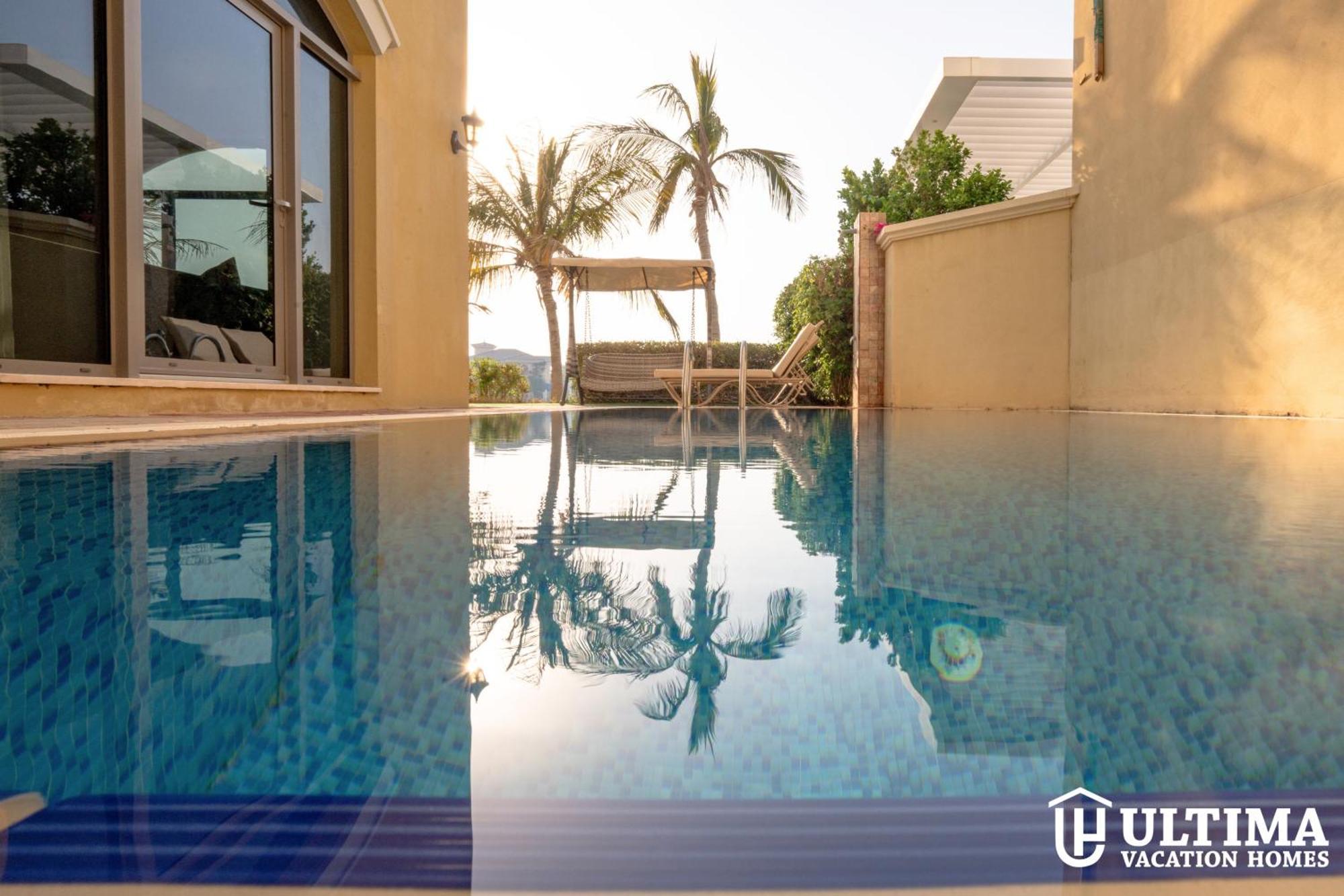 Villa Elegantly Furnished 6br Beachfront Palm Jumeirah