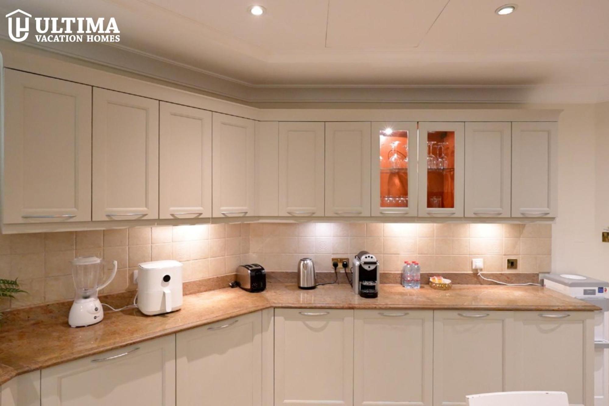Villa Elegantly Furnished 6br Beachfront Palm Jumeirah Dubai