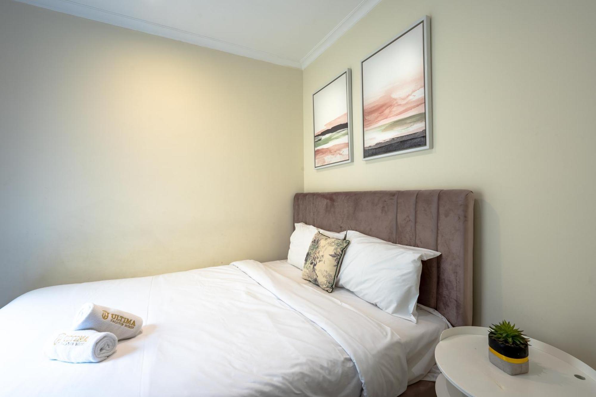 Elegantly Furnished 6br Beachfront Palm Jumeirah *